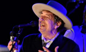 Боб Дилан продал Universal права на все свои песни