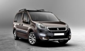 Peugeot Partner, Citroen Berlingo и Opel Combo в РФ: пассажирская версия с АКП Aisin