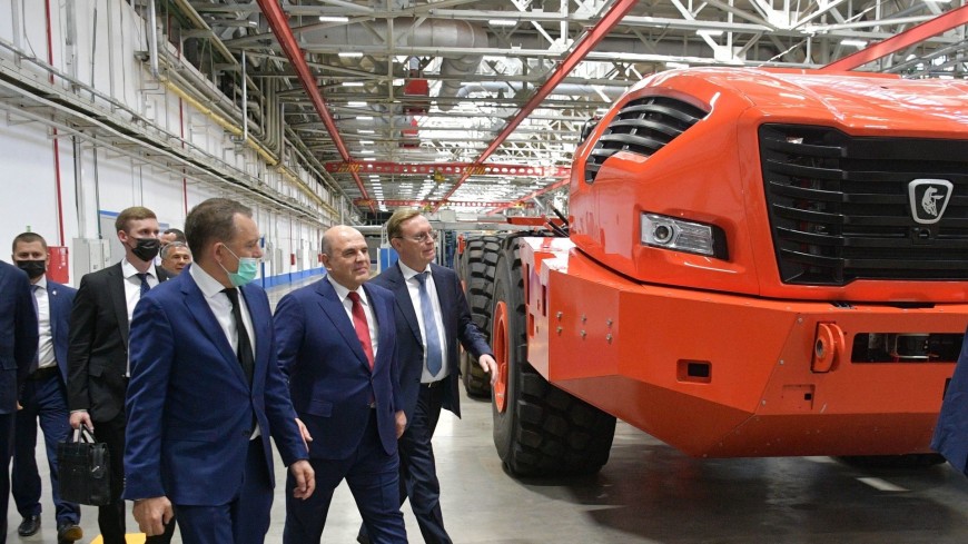 Новые двигатели и беспилотный «КАМАЗ»: Мишустин посетил завод в Набережных Челнах