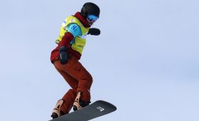 Четыре россиянки прошли в 1/8 финала в сноуборд-кроссе на Играх-2022