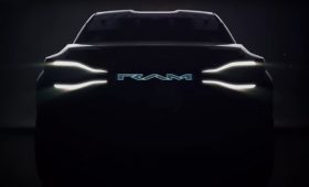 Ram готовит новый пикап: ещё один тизер будущего конкурента Ford F-150 Lightning