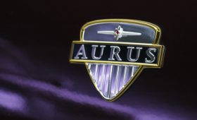 Водородная версия автомобиля Aurus, разгоняющегося до 100 км/ч за четыре секунды, представлена разработчиками