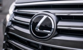 Компания Toyota отзывает в России более 3,5 тыс. автомобилей Lexus