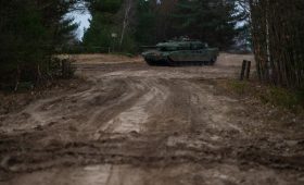 Польша передала Украине 10 танков Leopard»/>