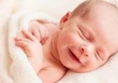 Мозг новорожденных может обрабатывать эмоции только на базовом уровне