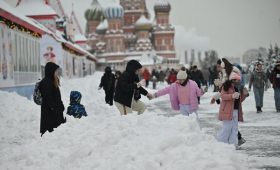 Путин назвал, как вырос валовой региональный продукт в среднем по России»/>