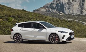 BMW 1 series следующего поколения получит гибридную и полностью электрическую технику