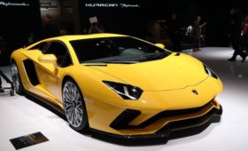 Lamborghini отзывает 15 проданных в России суперкаров Aventador