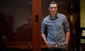 ФСИН ответила на обращение Хаматовой и Ахеджаковой по Навальному