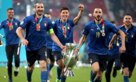 Футболисты сборной Италии по футболу награждены орденами за победу на Евро-2020