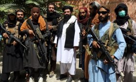 Военные Британии предложили дать талибам шанс управлять Афганистаном»/>