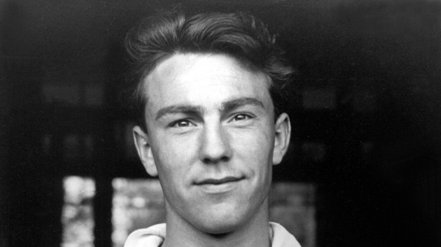 Бывший футболист «Тоттенхэма» и сборной Англии Джимми Гривз скончался в возрасте 81 года