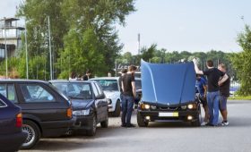 Смартфон в помощь: онлайн-сервис для продажи автомобилей появился в РФ