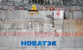 НОВАТЭКу предложат скидку на прокачку газа за трубопровод в Мурманск»/>