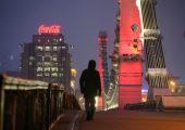 Глава владельца «Пятерочки» оценила шансы Сoca-Cola вернуться на полку»/>