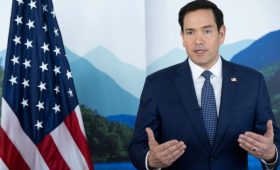 США назвали «этапы А и Б» по прекращению конфликта на Украине»/>
