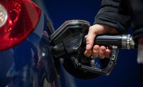 Украина ограничит импорт дизельного топлива из Индии»/>