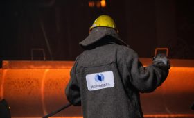 Bloomberg узнал о поисках «Норникелем» нового партнера для завода в Китае»/>