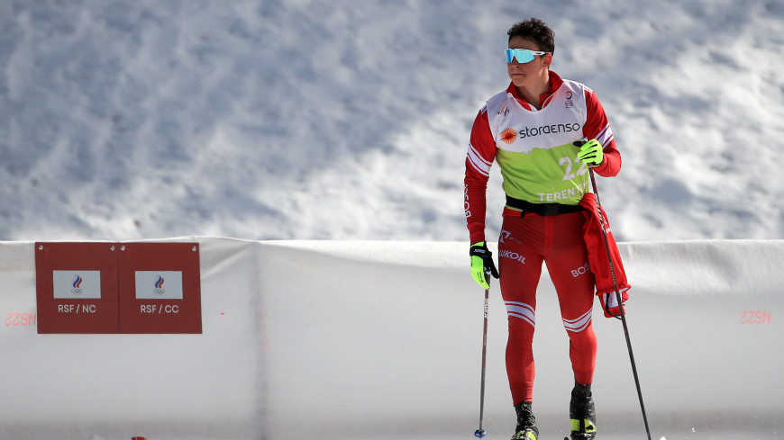 Российский лыжник Терентьев пришел первым в спринте на первом этапе Кубка мира